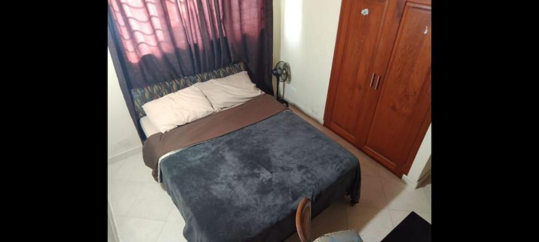 Homestay Alcobas Con Desayuno Incluido Bano Compartido