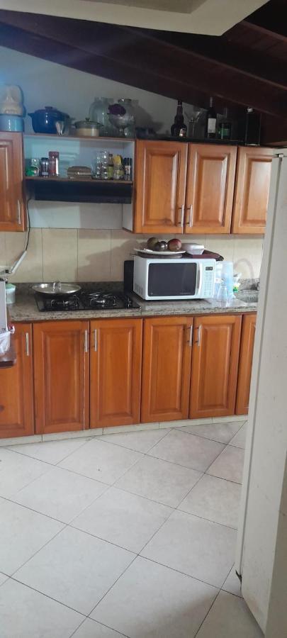 Alcobas Con Desayuno Incluido Bano Compartido Homestay