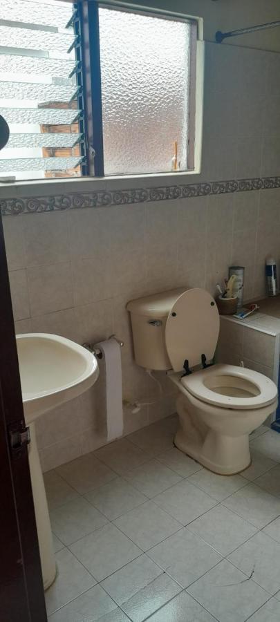 Alcobas Con Desayuno Incluido Bano Compartido Medellin