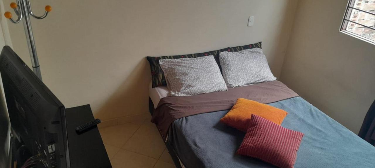 Alcobas Con Desayuno Incluido Bano Compartido Homestay