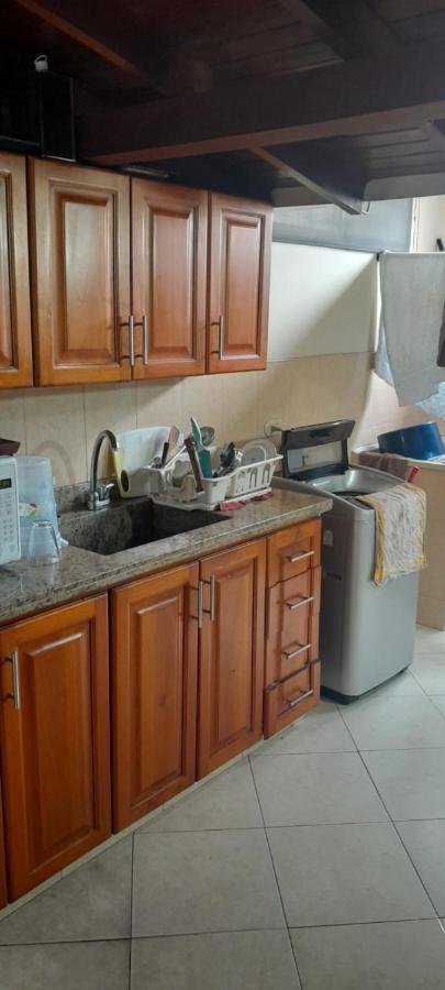 Homestay Alcobas Con Desayuno Incluido Bano Compartido Medellin