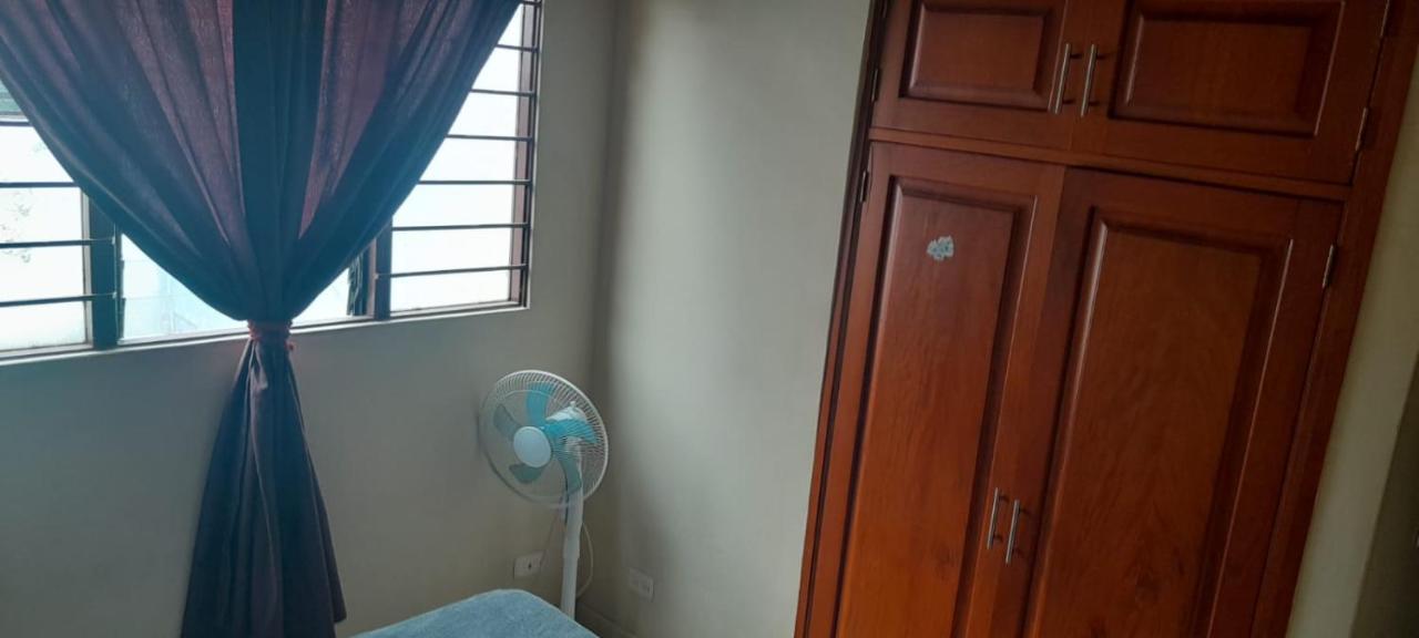 Homestay Alcobas Con Desayuno Incluido Bano Compartido